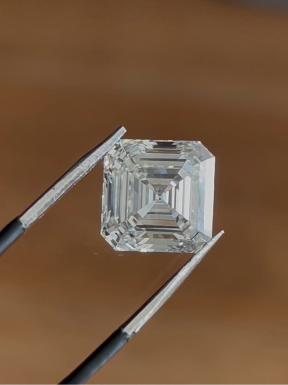 IGI Certified 4.08ct Asscher Cut Lab Grown Diamond – H/VS2 – Priced to Sell Fast